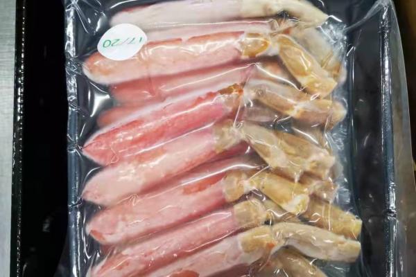 Frozen snow crab leg and meat 